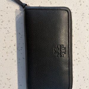 Tory Burch Black Pebbled Leather Zip Wallet
